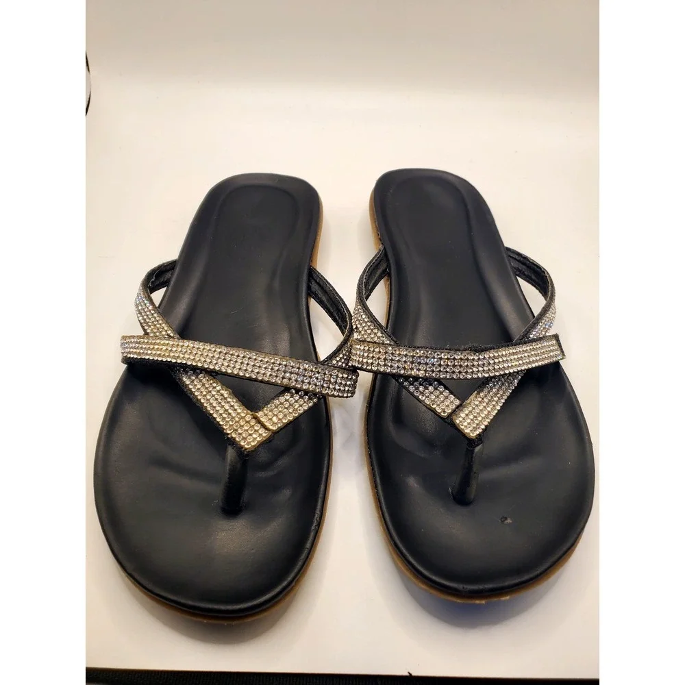 Sparkly shirt & sandals!